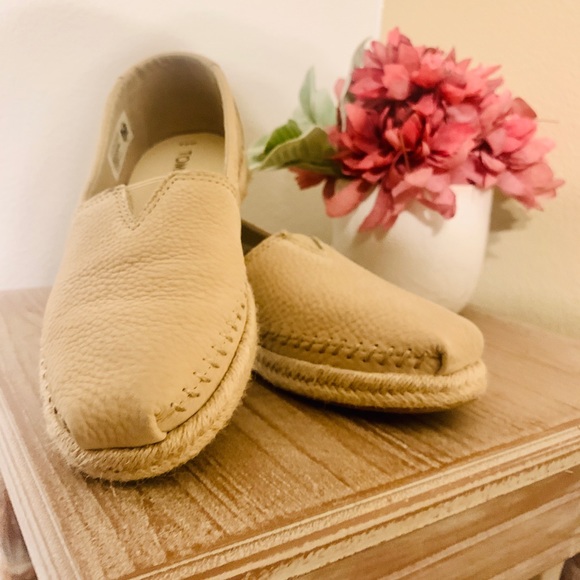 Classic slip-on, Toms Espadrilles Alpargata. - Picture 2 of 8